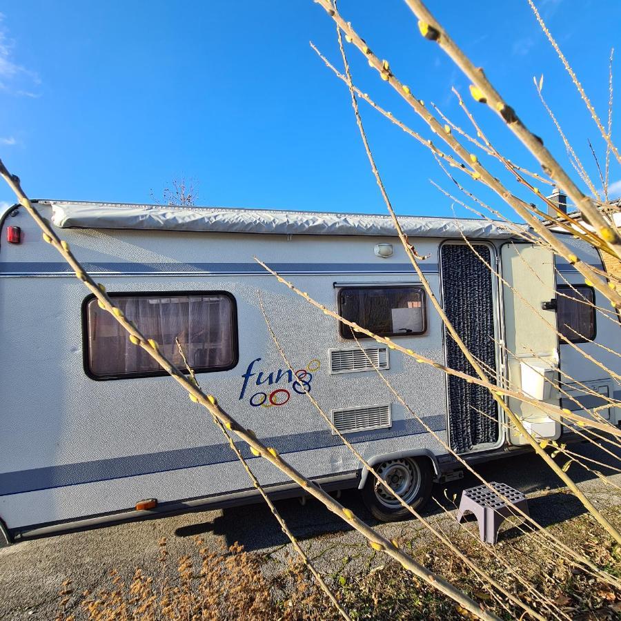 Hotel Louise'S Camper Neusiedl an der Zaya Esterno foto