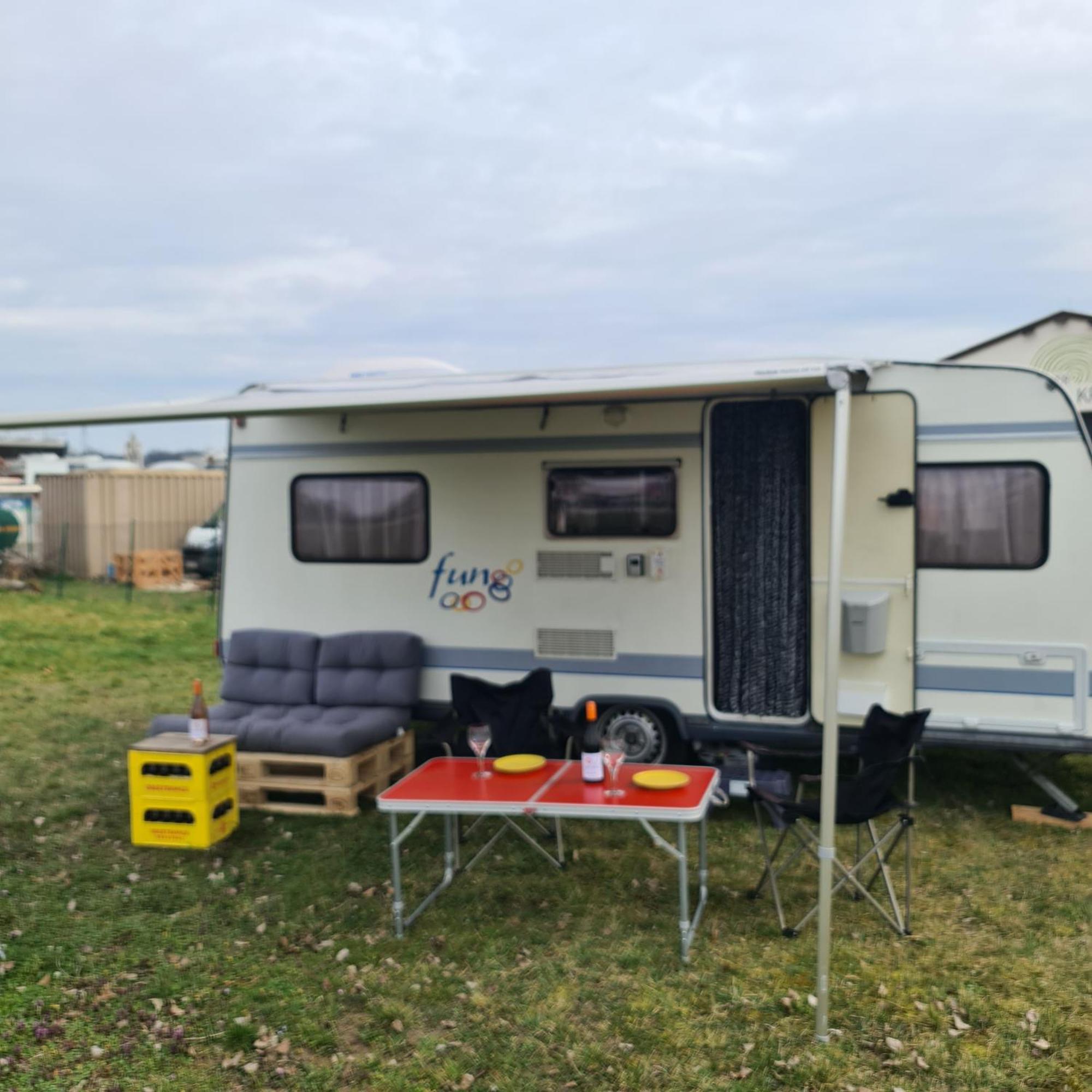 Hotel Louise'S Camper Neusiedl an der Zaya Esterno foto